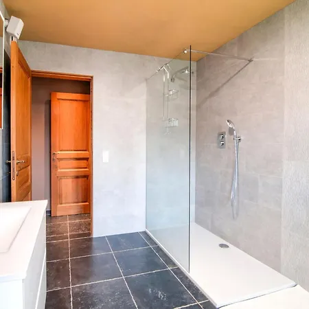 Nature Escape In Nafraiture, Cleaning Included Holiday home